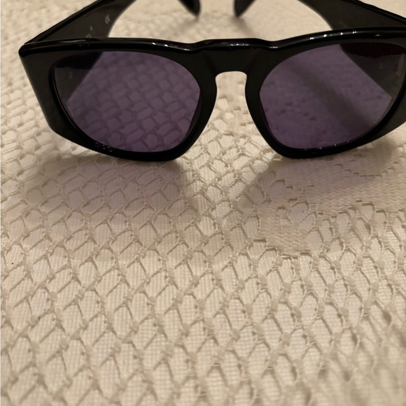 Authentic Chanel Cocomark Black Square Lens Sunglasses - Picture 16 of 16